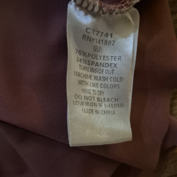 Mauve Ruffled SpandexTop. - Picture 5 of 9